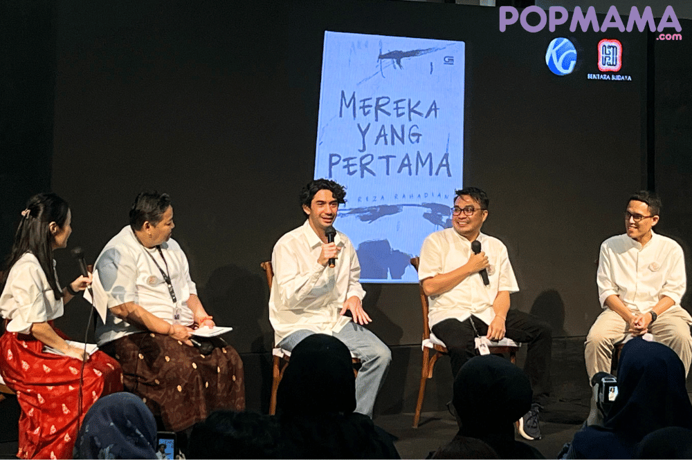 Reza Rahadian buku Mereka yang Pertama 3