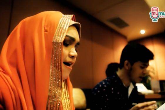 Lirik Lagu 'Seluruh Cinta' Siti Nurhaliza Feat Cakra Khan 2.jpg