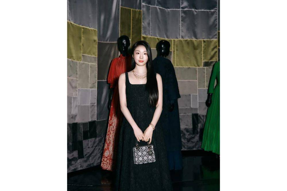 kim yuna pameran dior.jpg