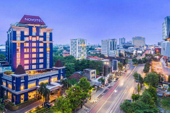 9 Rekomendasi Hotel Terdekat di Semarang, Bikin Nyaman Saat Liburan
