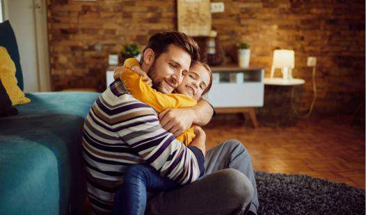 5 Cara Jitu Memenuhi Tangki Cinta Anak Sesuai Love Language-nya