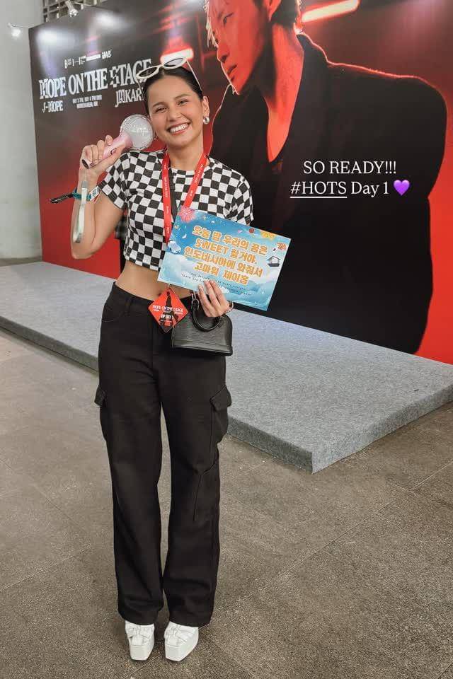 Gaya Para Seleb saat Nonton Konser J-Hope di Jakarta 2.jpg