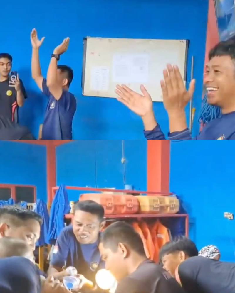 Upaya petugas damkar melepaskan gelang sambil bernyanyi bersama.png
