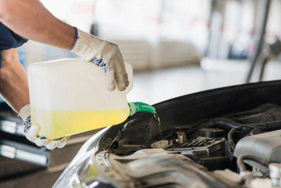 Ganti Air Radiator Motor dan Mobil Berapa Bulan Sekali Ini Jawabannya