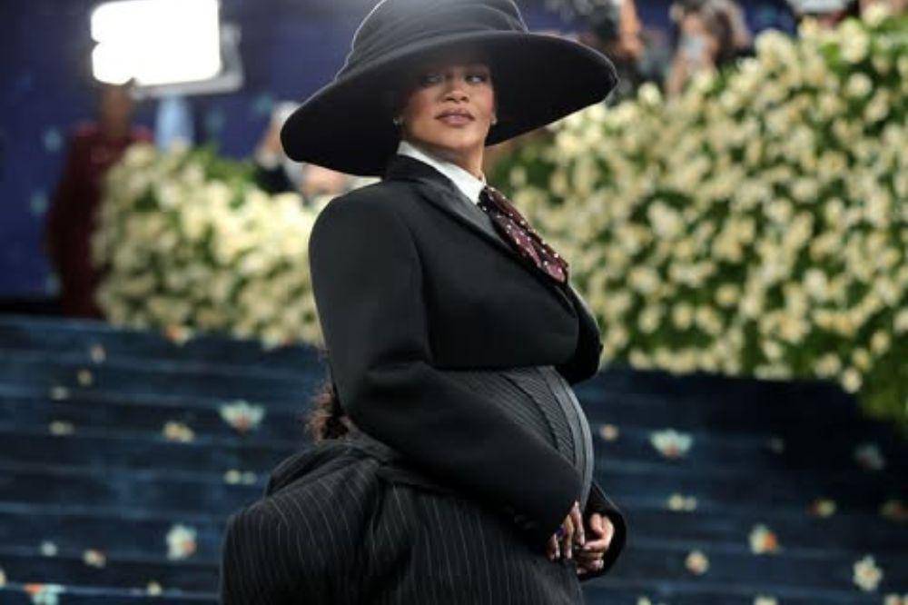 rihanna hamil anak ketiga met gala 2025