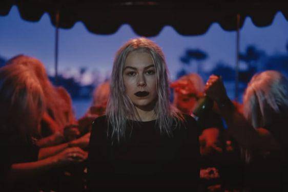 Makna Lagu 'Scott Street' Phoebe Bridgers dan Artinya, Upaya Nostalgia
