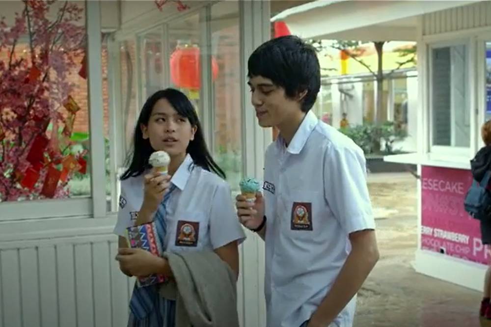 Maxime dalam film Refrain