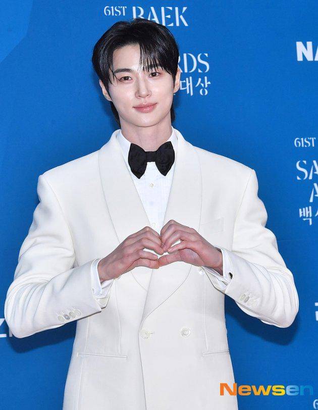 Gaya Artis Korea di Baeksang Art Awards 2025 (3).jpg