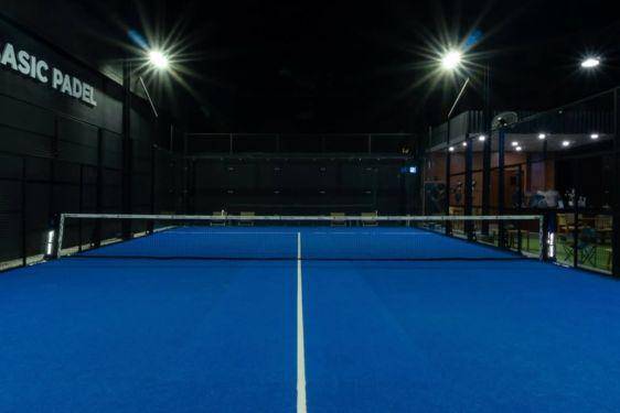 6 Sewa Lapangan Padel Jakarta Selatan Terdekat dengan Fasilitas Nyaman