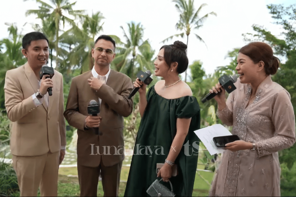 Foto Pernikahan Luna Maya dan Maxim Bouttier 