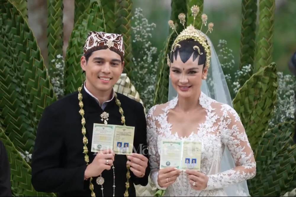 Maxime Bouttier dan Luna Maya menikah