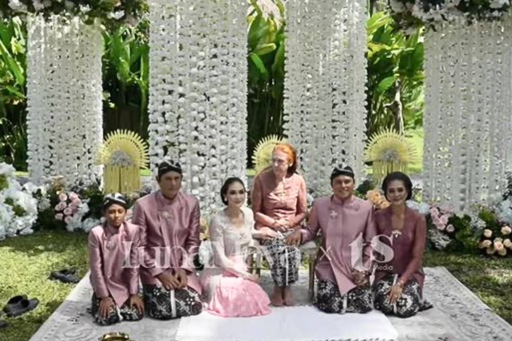 Ismael Dully dan Tipi Jabrik kakak Luna Maya