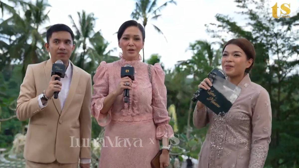 Maia Estianty di acara akad nikah Luna & Maxime