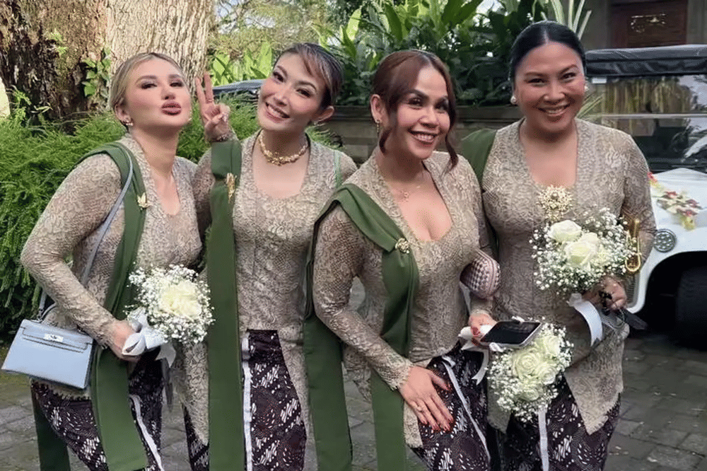 Geng Menteri Ceria di pernikahan Luna Maya