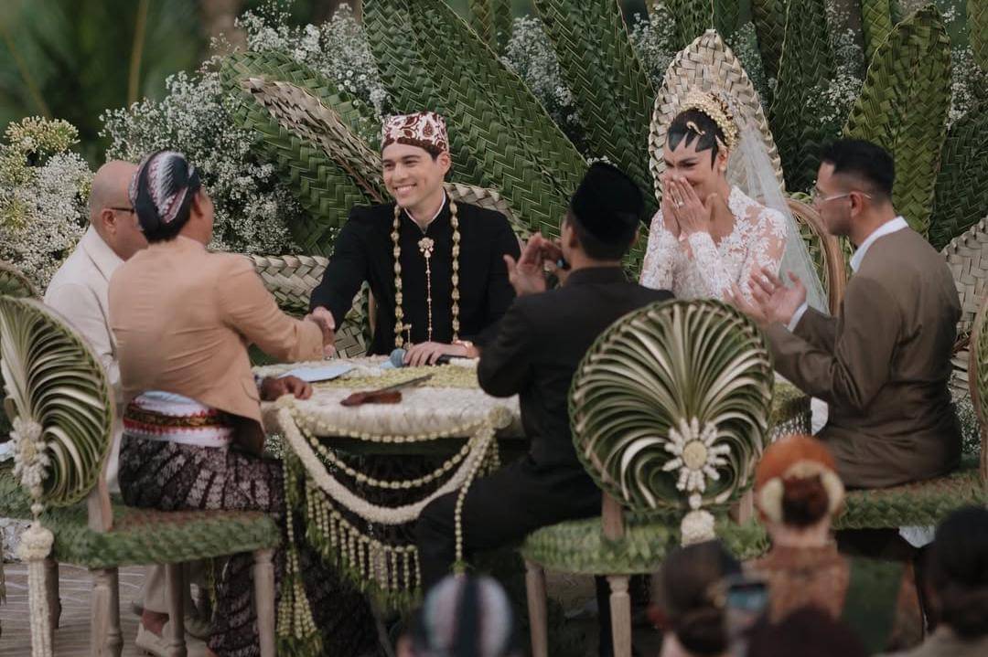 pernikahan luna maya 