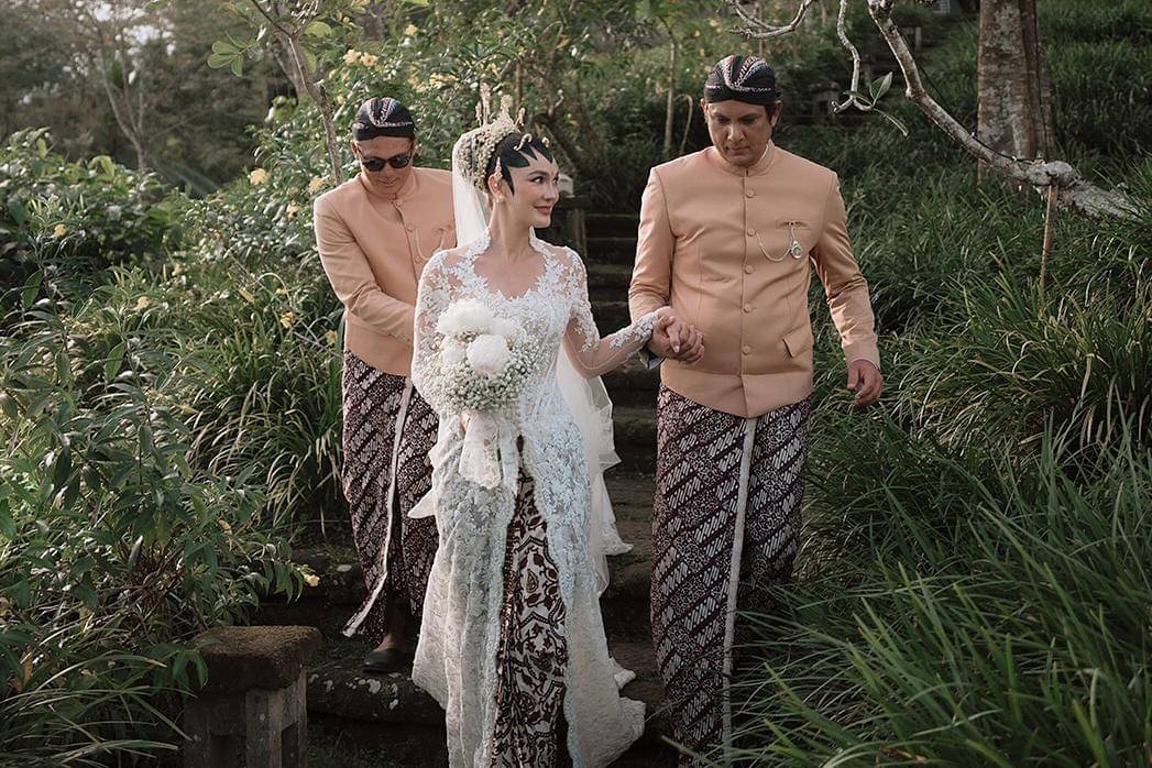 pernikahan luna maya 