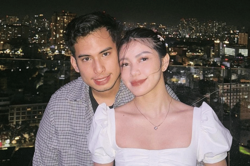 Okin dan Regina Phoenix