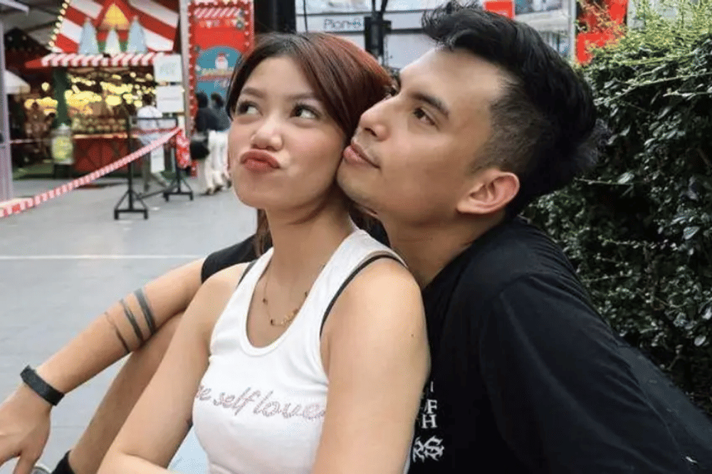 Okin dan Regina Phoenix