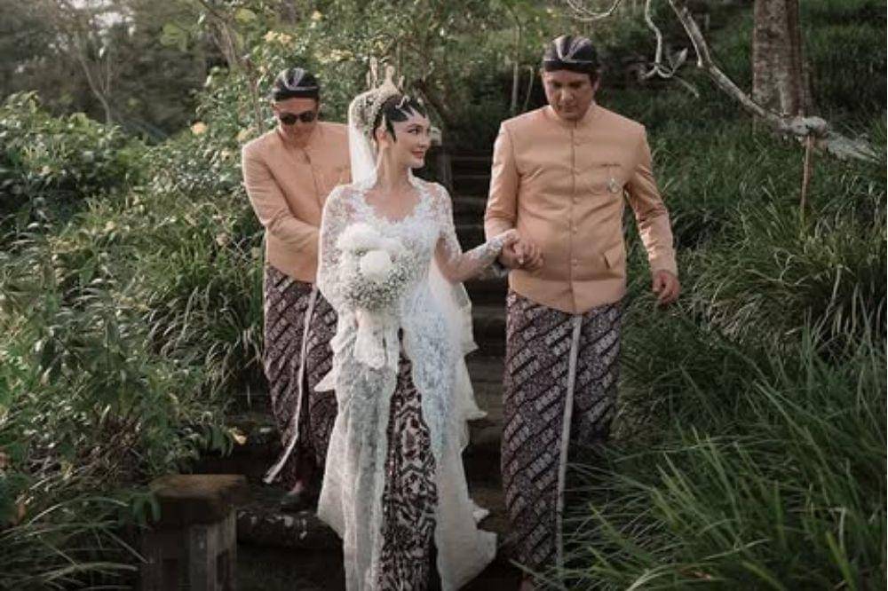 luna maya maxime menikah