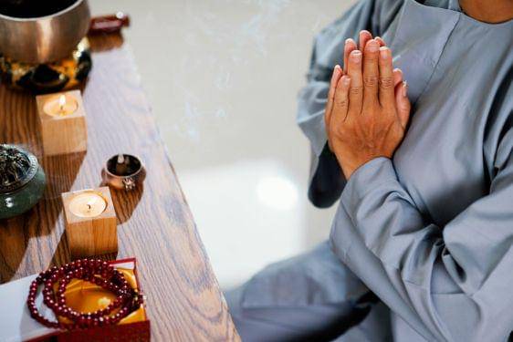 Hari Raya Waisak Agama Apa