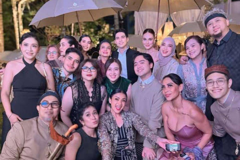 tamu di nikahan luna dan maxime