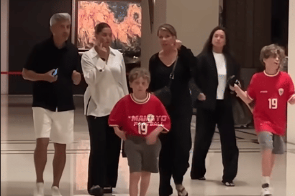 Foto Keluarga Thom Haye