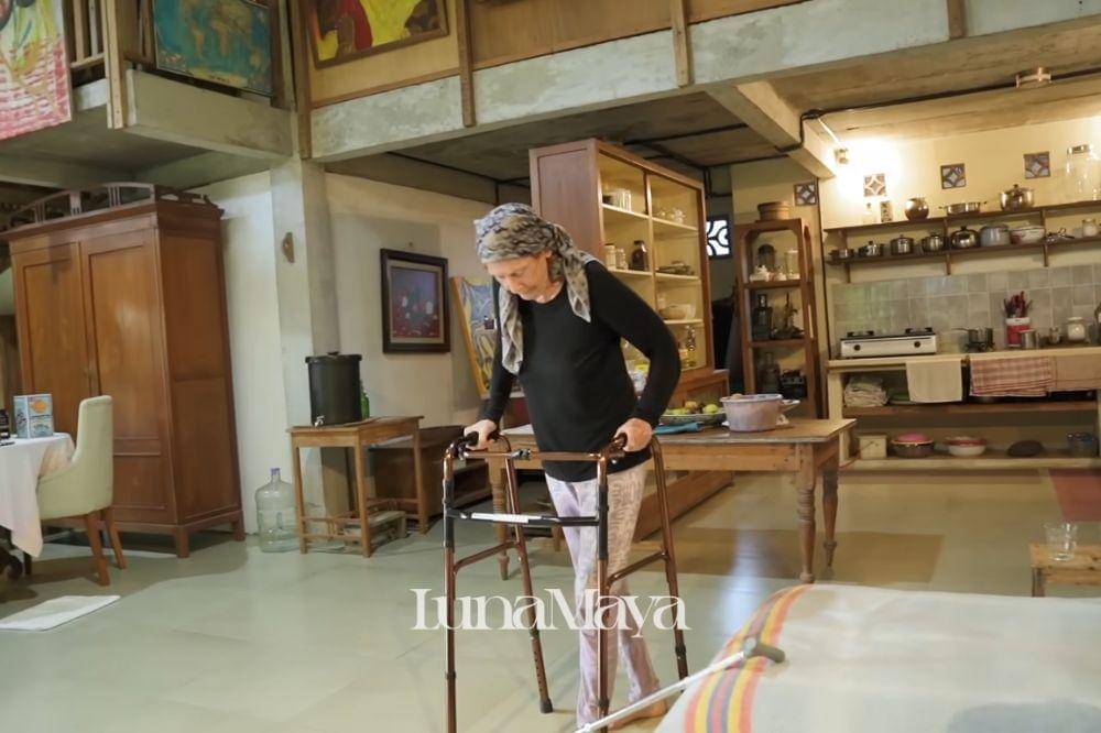 rumah ibu luna maya di bali