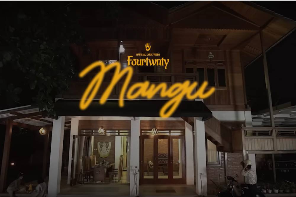 Lagu 'Mangu' Fourtwnty Feat Charita Utami