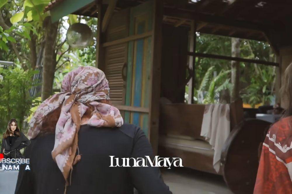 rumah ibu luna maya di bali
