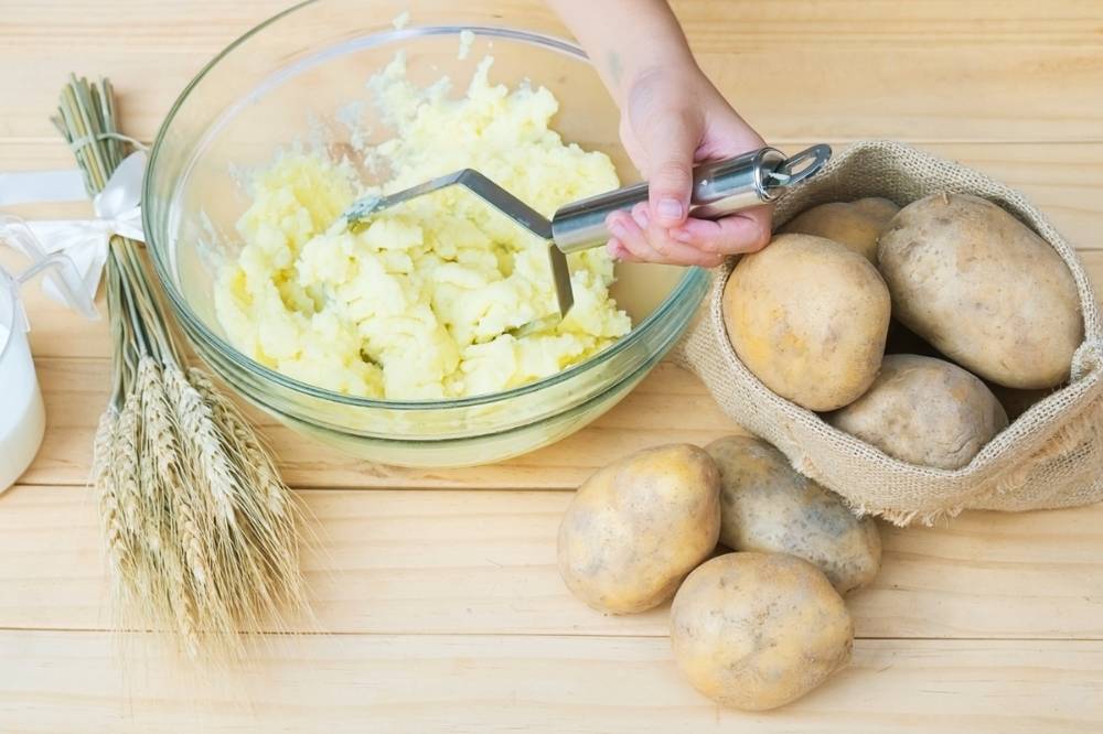Cara membuat kentang panggang sapi
