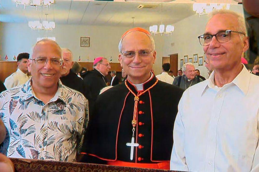 Paus Leo XIV dan saudaranya