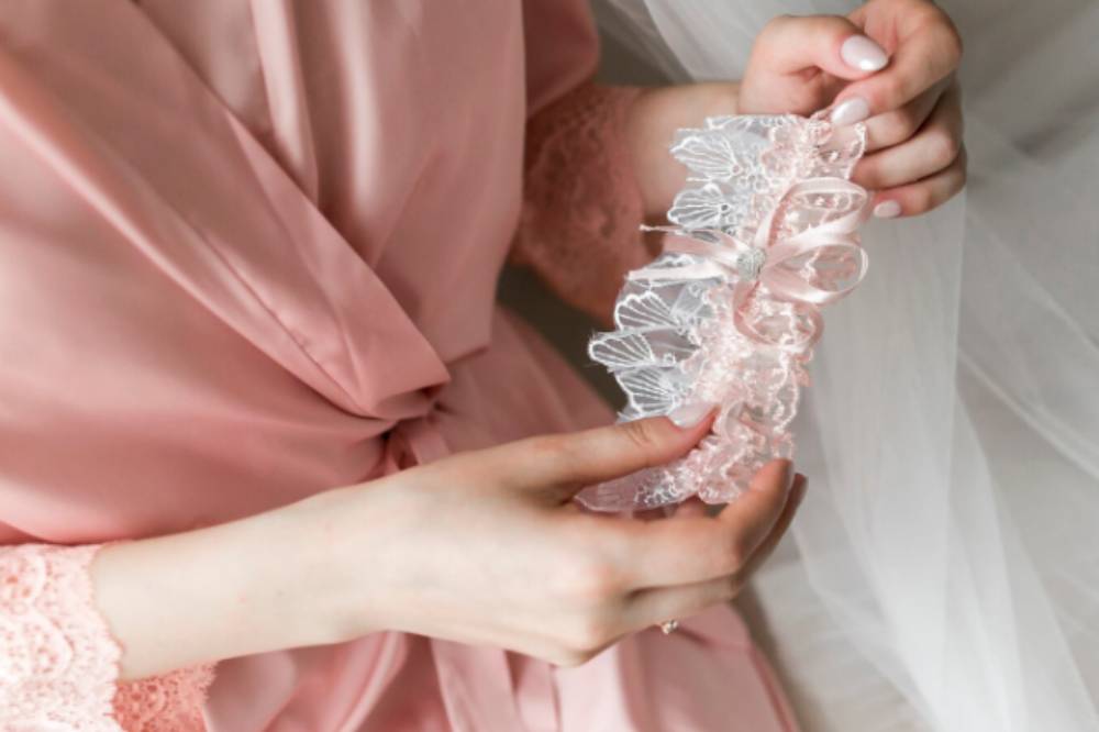 Apa itu Garter Tradition 3.png