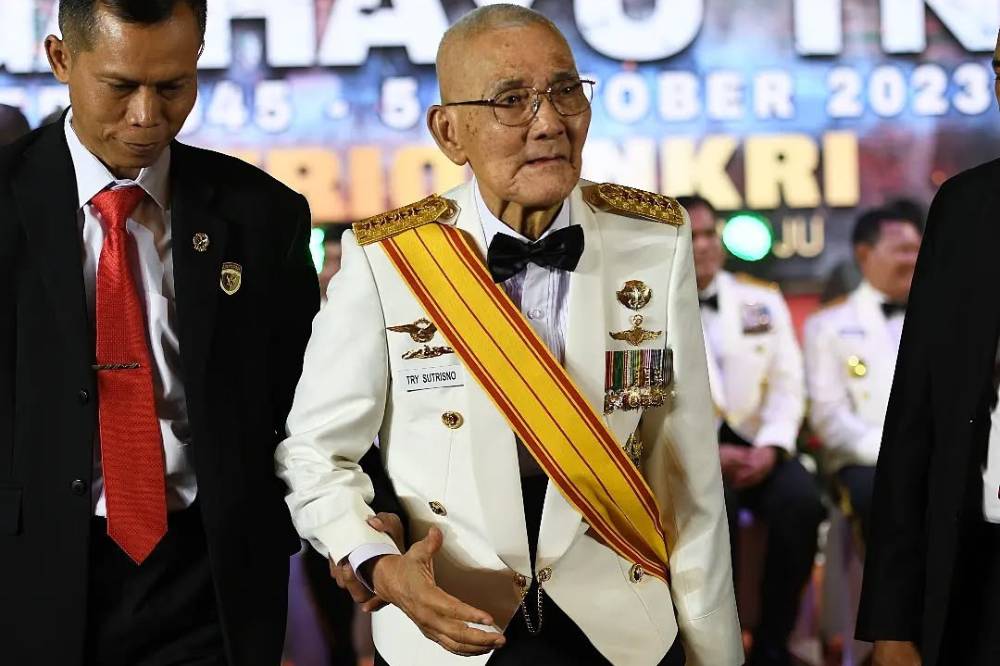 Mantan wakil presiden keenam Try Sutrisno