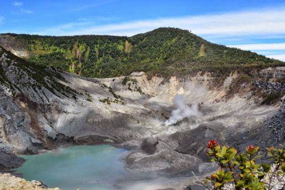Tangkuban Perahu.jpg