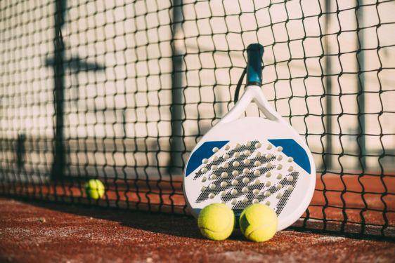 7 Sewa Lapangan Padel Surabaya dengan Fasilitas dan Suasana yang Fun 