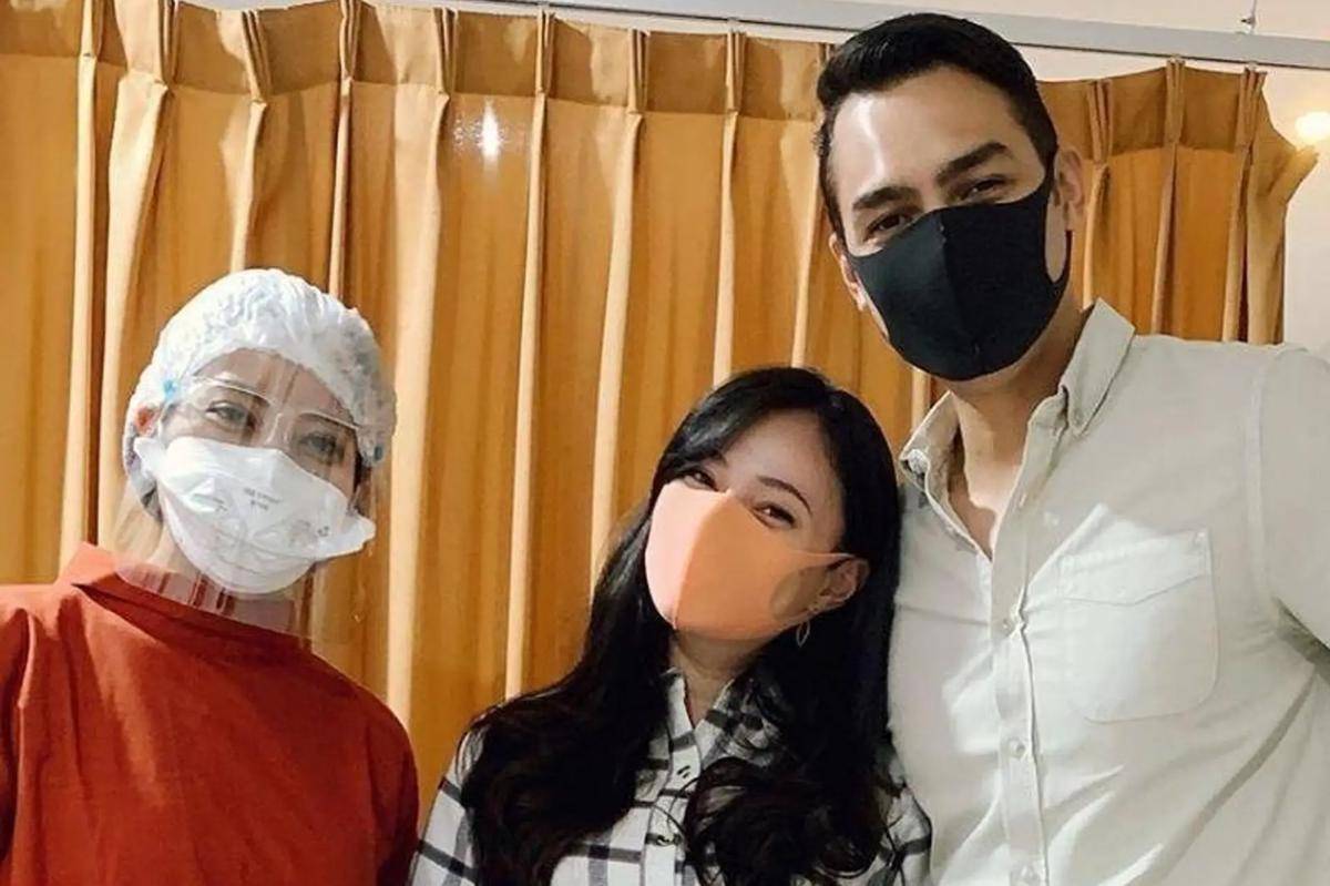 Dokter yang Berhasil Bantu Promil Para Artis