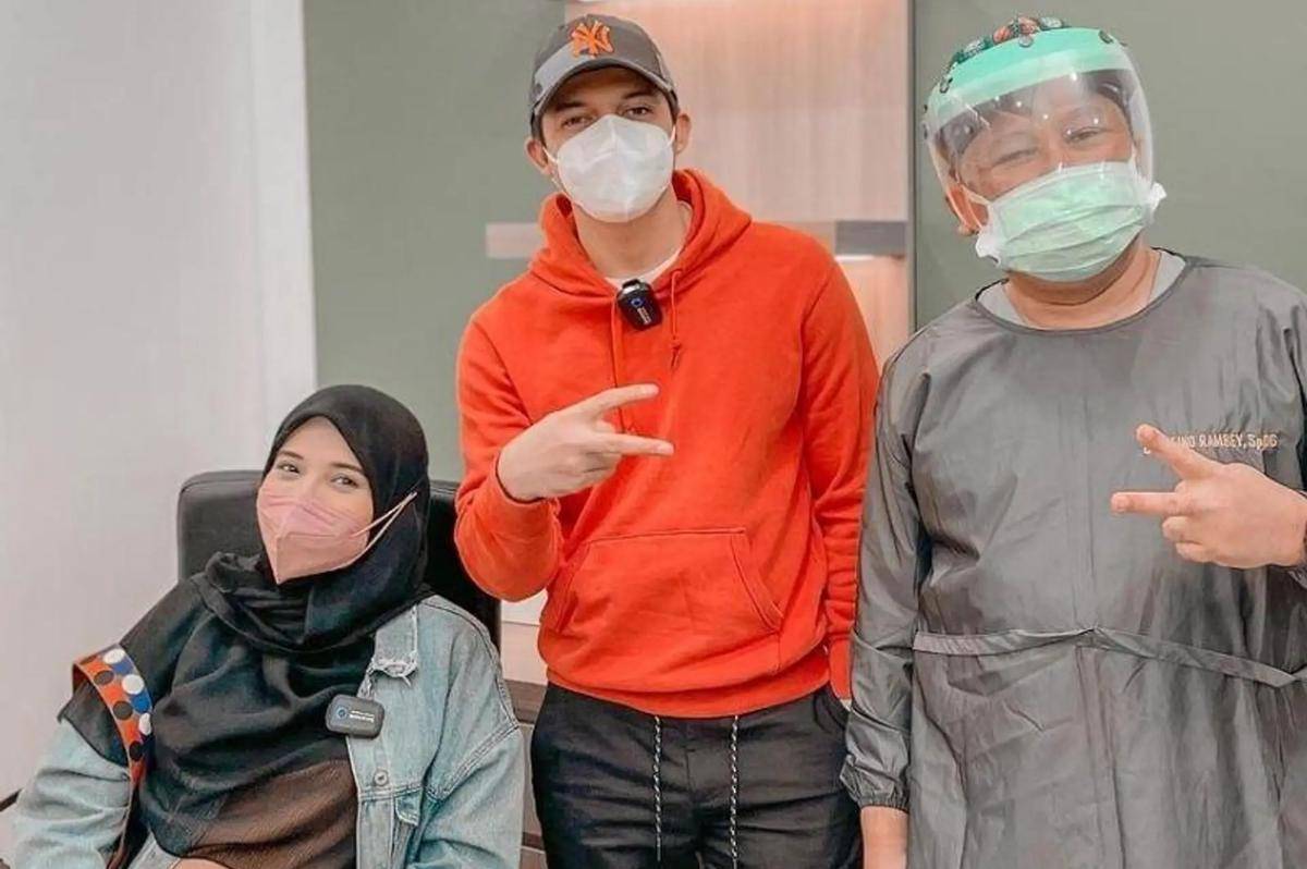 Dokter yang Berhasil Bantu Promil Para Artis