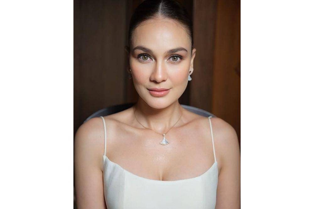 makeup pernikahan luna maya 3.jpg