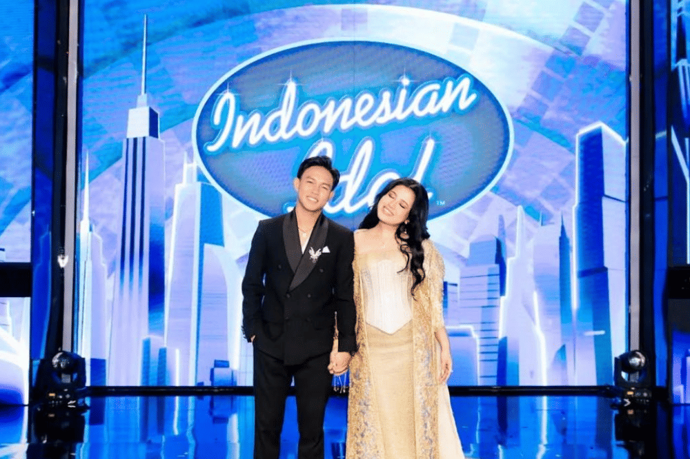 Fajar Noor dan Shabrina Leanor Indonesian Idol