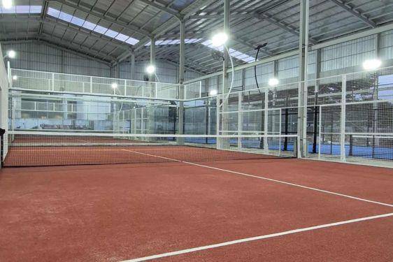5 Sewa Lapangan Padel Jakarta Utara Terdekat dengan Fasilitas Lengkap