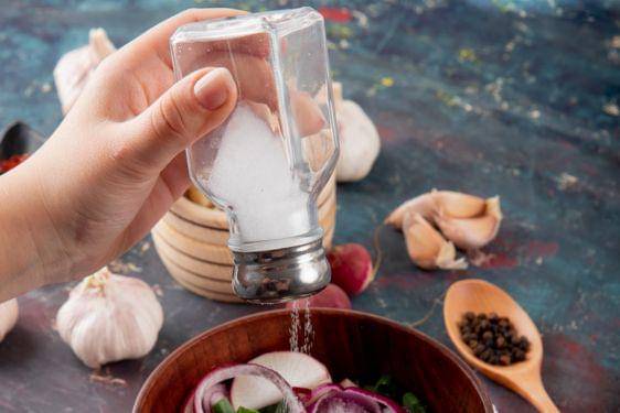 8 Cara Menurunkan Hipertensi Secara Alami, Tips Menurut Dokter  1.jpg