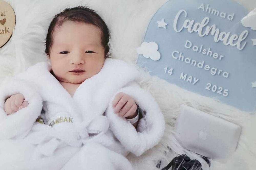 Arti nama anak pertama Chand Kelvin yang penuh makna.png