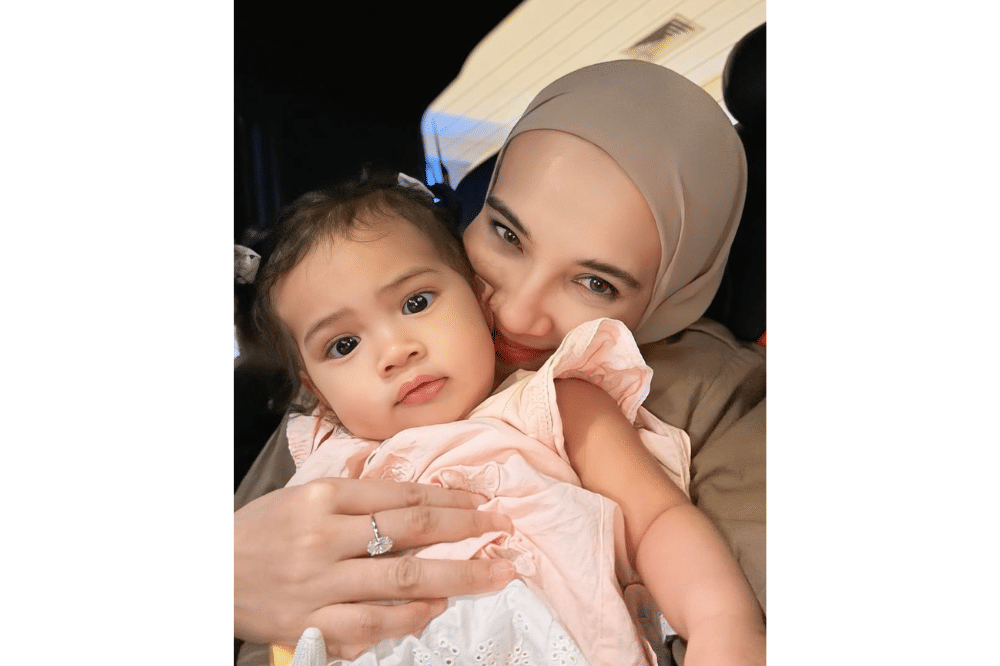 Foto Humaira dalam Berbagai Ekspresi 7.png