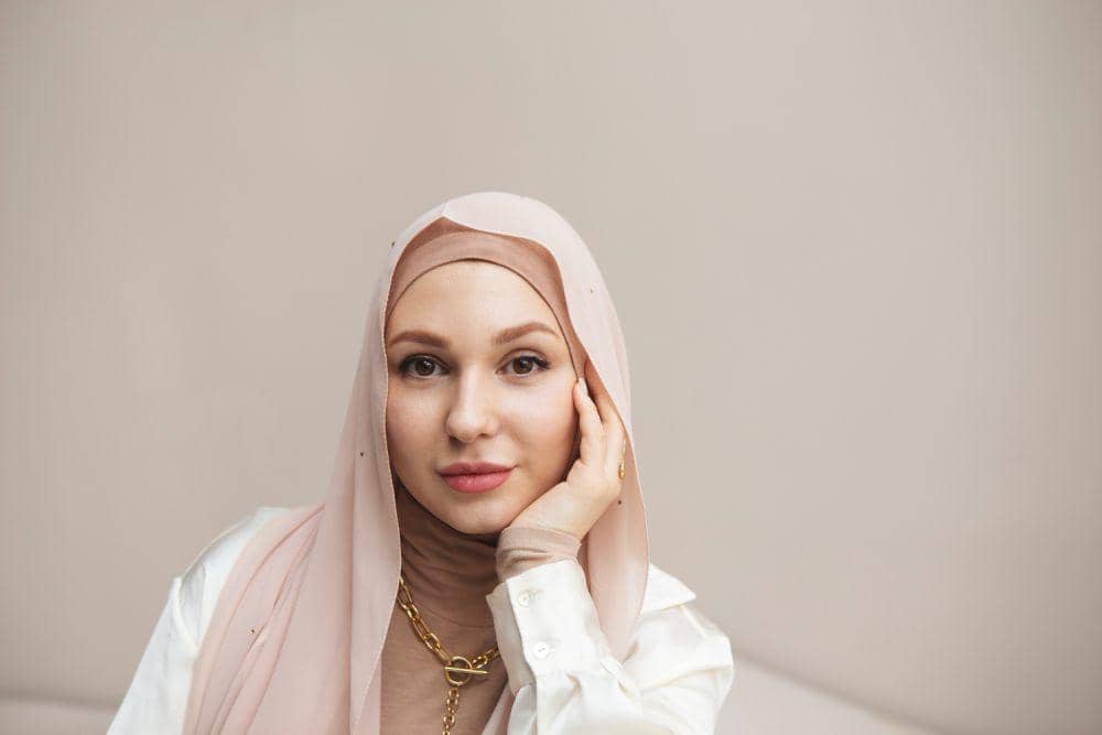 7 Tips Memilih Pashmina yang Nyaman bagi Pemula, Bikin Tetap Stylish!