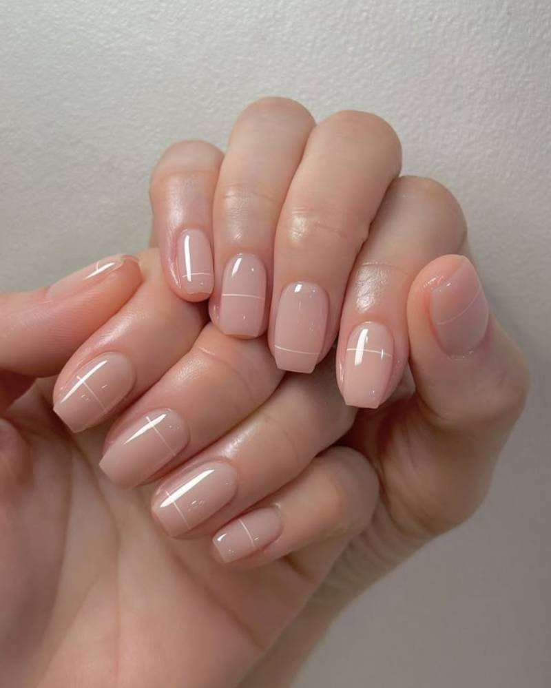 nails