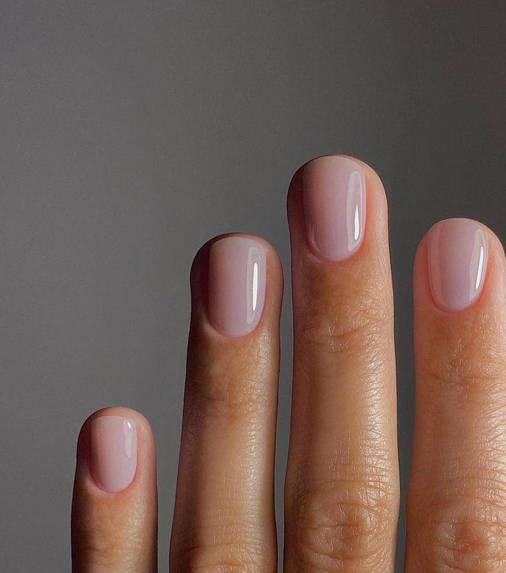 blush nails
