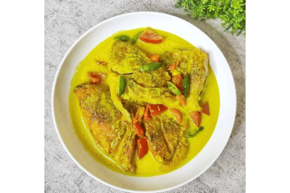 Salmon kuah kuning