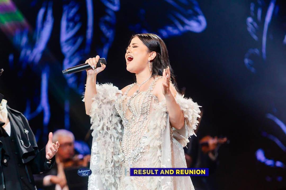 Penampilan Shabrina Leanor saat Malam Grand Final Indonesia Idol (1).jpg