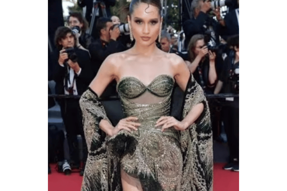 Cinta Laura di Festival Film Cannes .png