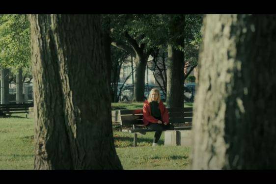 Lirik Lagu 'Prom Queen' Beach Bunny dan Artinya, Upaya Menerima Diri